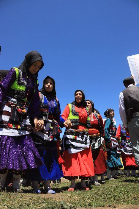 Trabzon'da Kadırga Yayla Şenliğinden renkli görüntüler 17